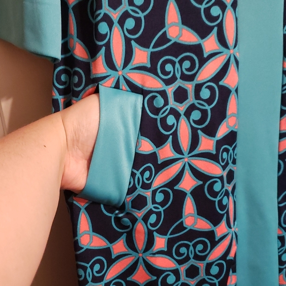 Tracy Negoshian Bright Blue Geo Cross Flower Dress - Picture 4 of 7